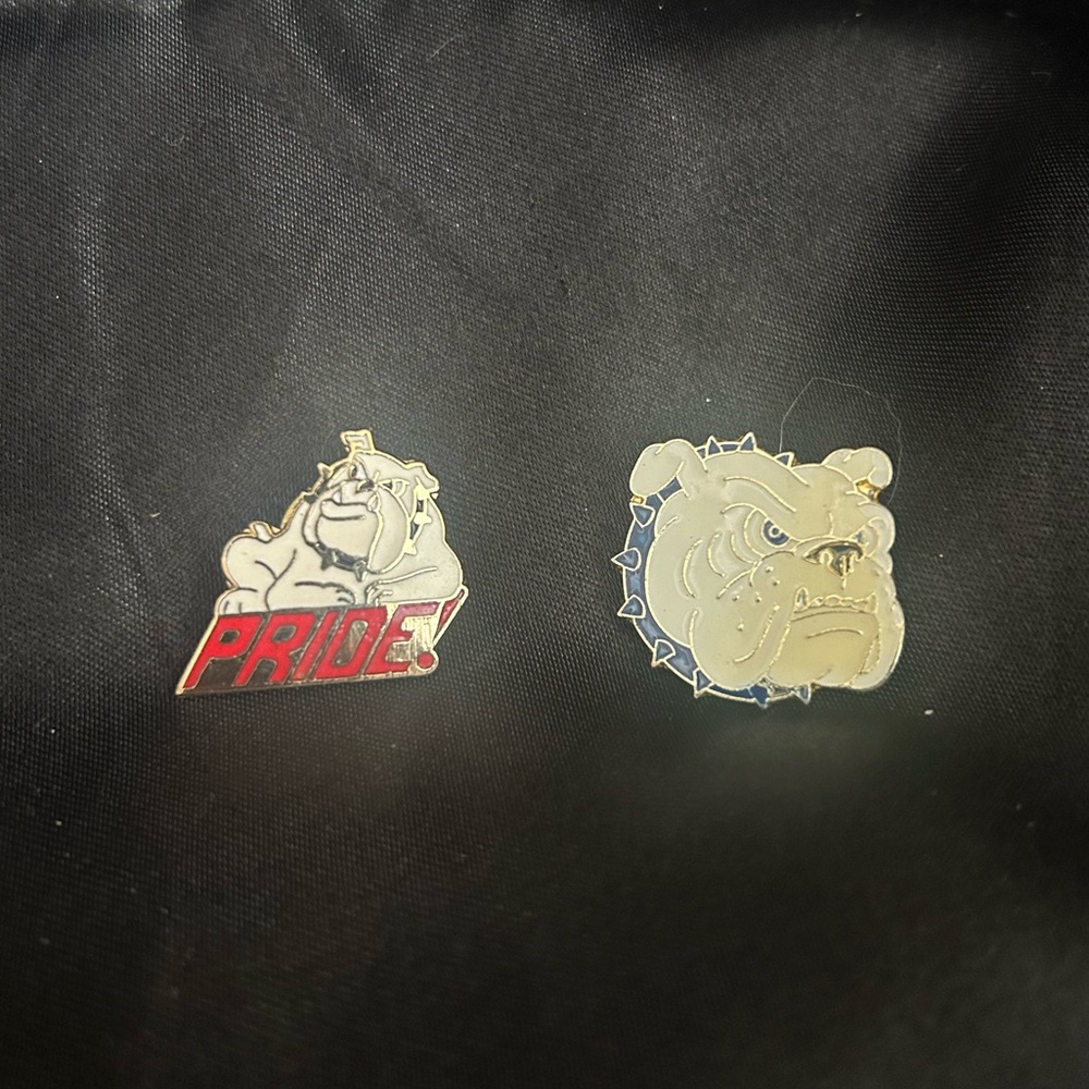 Bulldog pin set of 2
